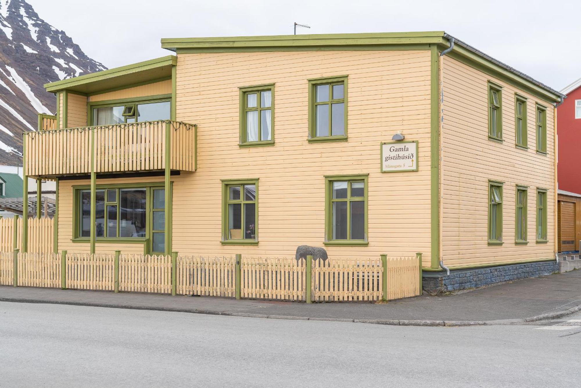 Isafjordur Hostel Екстериор снимка