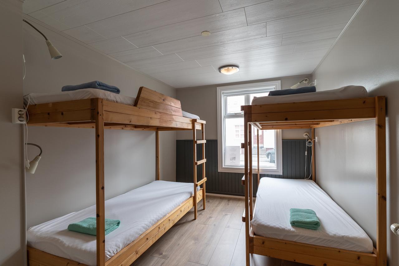 Isafjordur Hostel Екстериор снимка